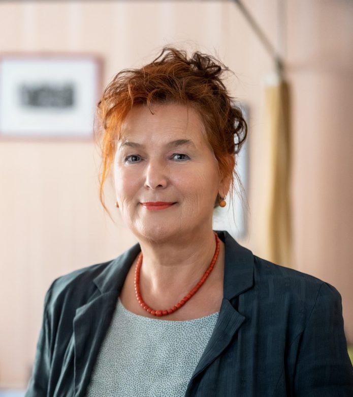 Dr. Saáry Kornélia absztrakt foto